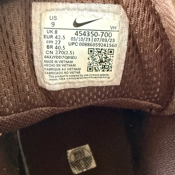 Nike leather Manoa boots
Men’s size 9 - Picture 6 of 8